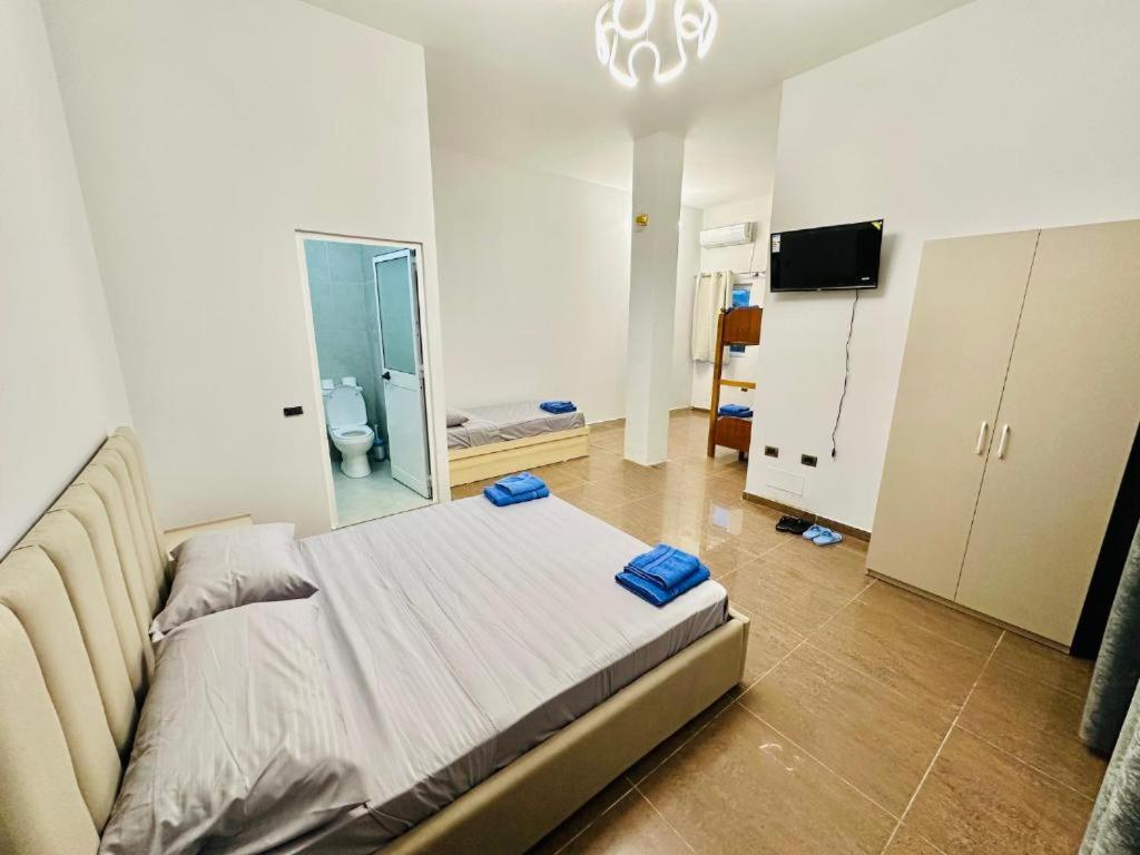 Hotel Sarda Deja's Ford ภายนอก รูปภาพ
